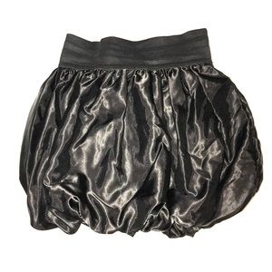 Black short bubble skirt
